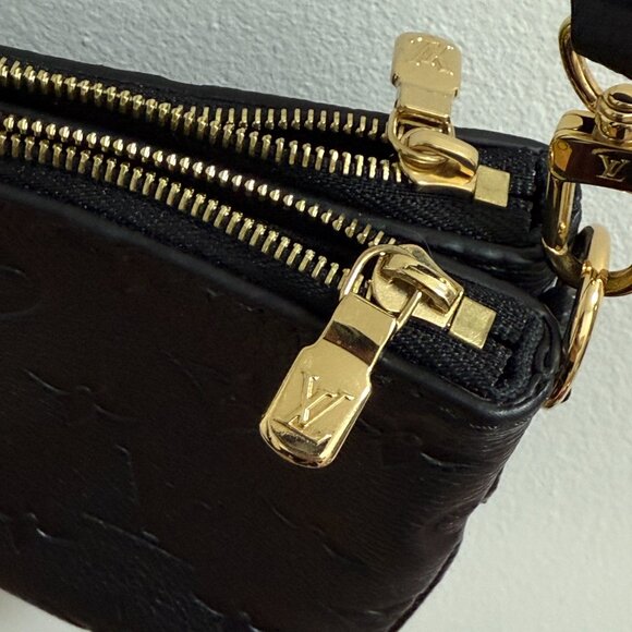 Louis Vuitton Pochette Liv Crossbody Wallet Bag - Picture 2 of 9